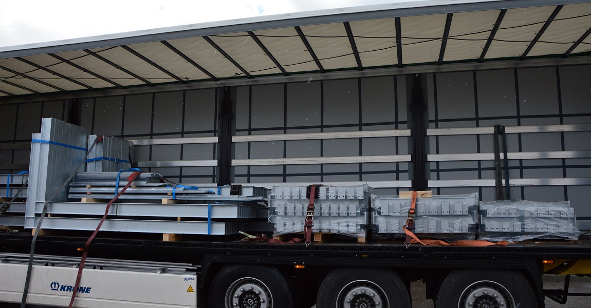 Singer Kragarmregale auf dem LKW - Kragarmregale