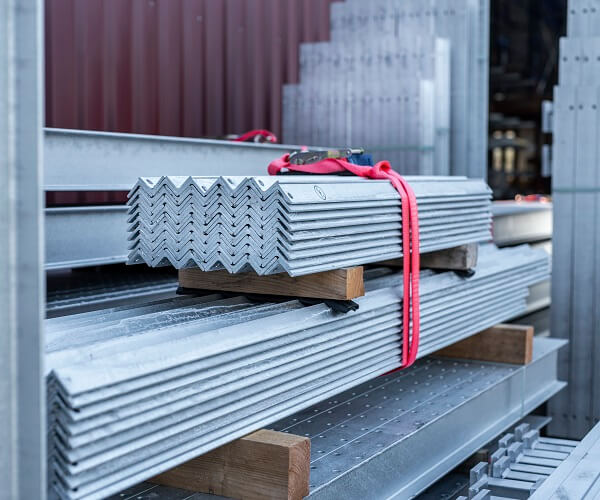 Kragarmregal_gebraucht_2600x1000_Verbaende_600x500px