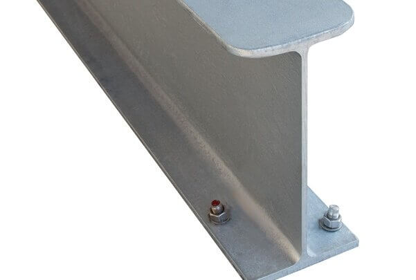 kragarmrega-einseitig-feuerverzinkt-reifenschutz