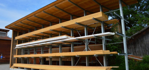 Kragarmregal doppelseitig mit Dach 520x245 - Kragarmregal mit Überdachung